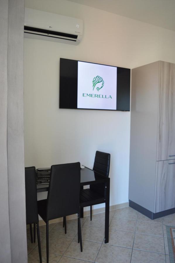 Emerella Luxury Suites Siderno Beach Exterior foto